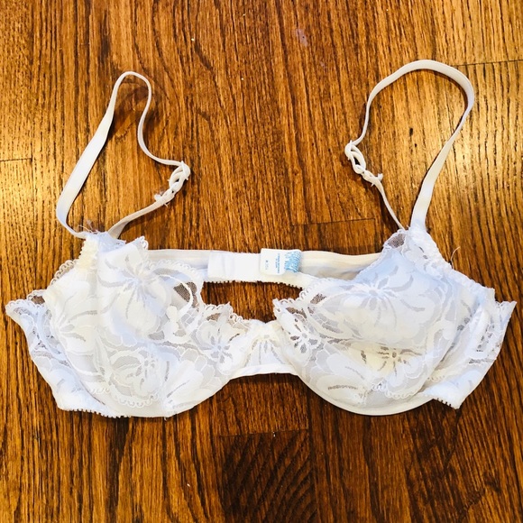 Lily of France Other - LILY OF FRANCE By Dolores**White Lace Bra 34C